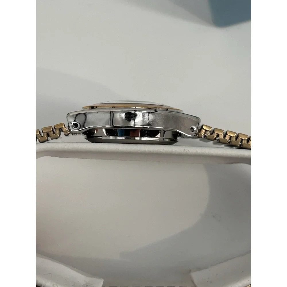 Waltham WA34LB‎ Gold Tone & Silver Tone Quartz Watch W/ Stretch Band & Box